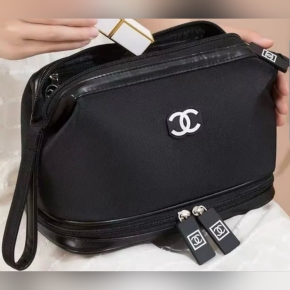 CHANEL 2024 Cosmetic/Vanity Bag with Bottom Zippered Compartment NWOT - Picture 7 of 14